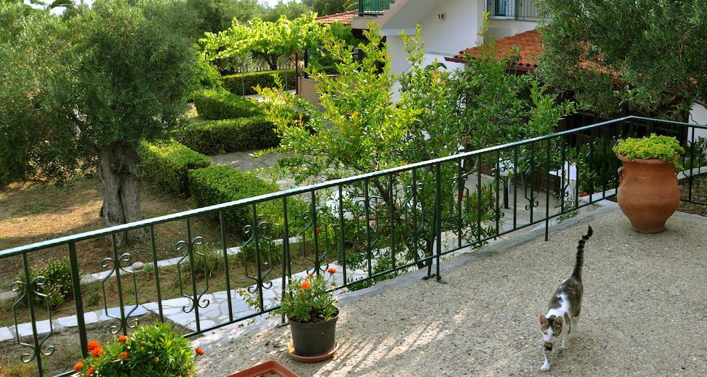 Aris Pension Agia Paraskevi  Exterior foto
