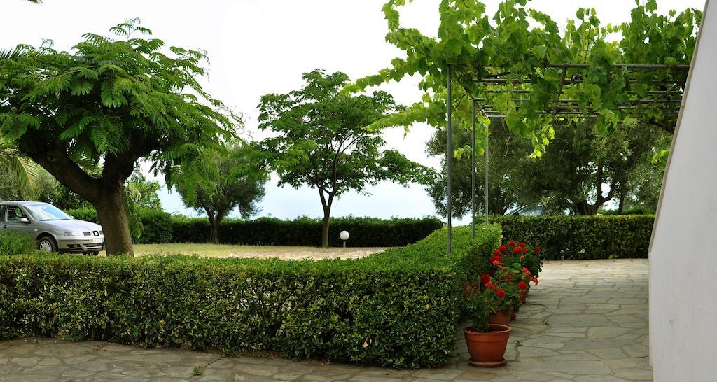 Aris Pension Agia Paraskevi  Exterior foto