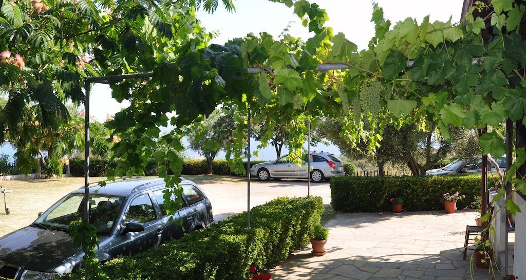 Aris Pension Agia Paraskevi  Exterior foto